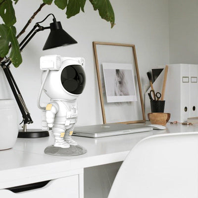 Astronaut Galaxy Projector Lamp – Starry Night Sky USB Light with Remote Seasia