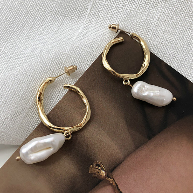 Elegant Pearl Drop Earrings Seasia