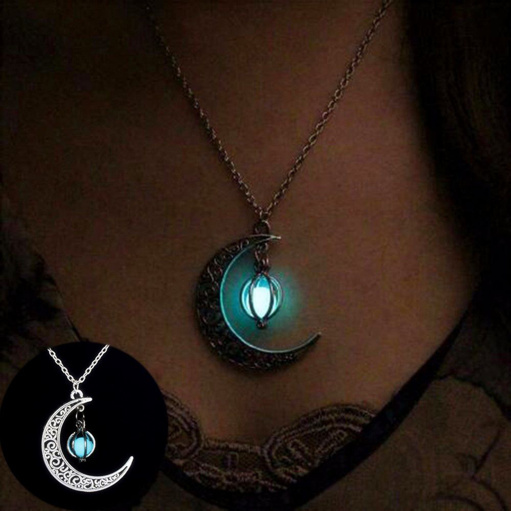 Moonlight Glow Pendant Necklace Seasia