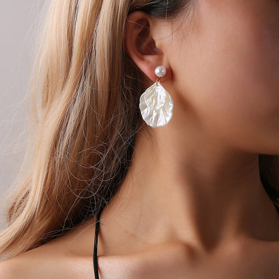 New Style Pearl Shell Earrings For Ladies Seasia