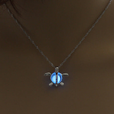 Moonlight Glow Pendant Necklace Seasia